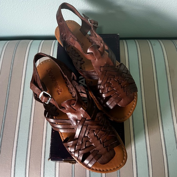 BearPaw: Bohemian Sandal in Dark Brown… NWT - Picture 6 of 6
